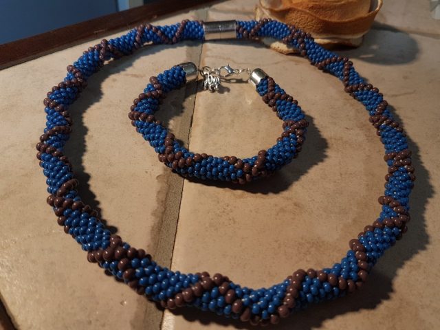 imusau.lt | parduodama 13.Rankų darbo papuošalų rinkinukas