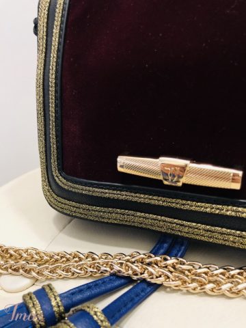 imusau.lt | parduodama Velvetinė Trussardi rankinė per petį