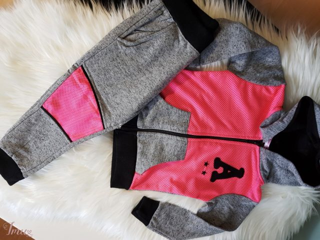 imusau.lt | listing Naujas TURKISKAS .Komplektą sudaro kelnės ir viršus. Pašiltintas.