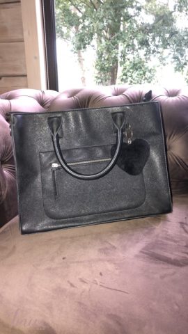 imusau.lt | parduodama Juoda rankinė