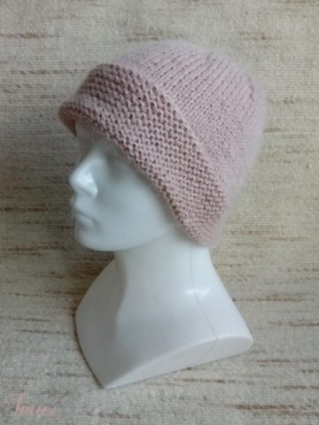 imusau.lt | parduodama Megzta rausvai kreminė kepurė