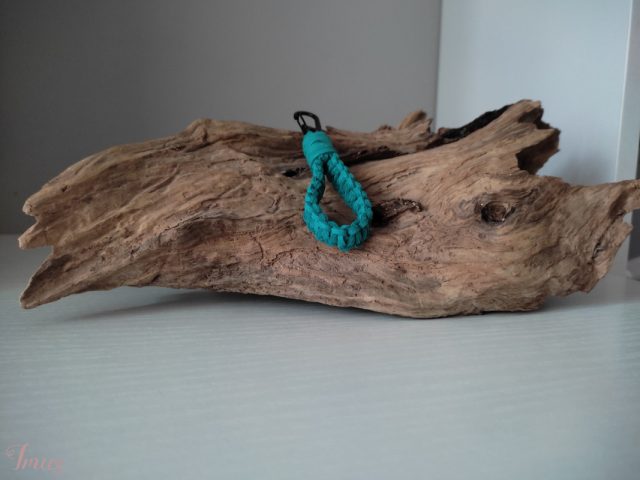 imusau.lt | listing Rankų darbo raktų pakabukas