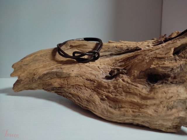 imusau.lt | parduodama Rankų darbo apyrankė -" Odinukė"