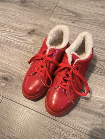 imusau.lt | parduodama Raudoni batukai