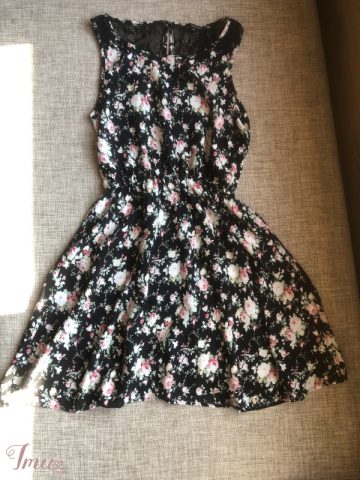 imusau.lt | parduodama Gėlėta suknelė