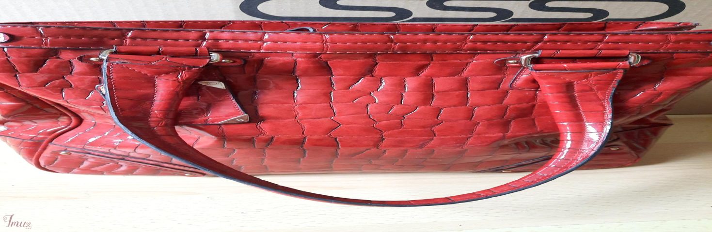 imusau.lt | parduodama Raudonas didelis rankinukas