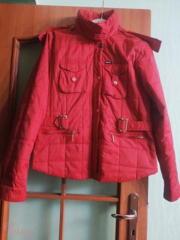 imusau.lt | parduodama Striukė ryškiai raudona moteriška XL dydis