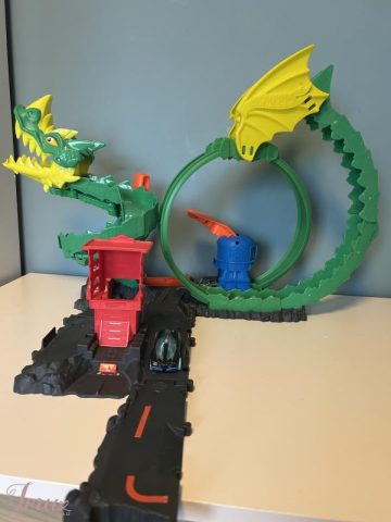 imusau.lt | parduodama hot wheels trasa “Drakonas”