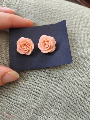 imusau.lt | parduodama Auskarai persikinės rožytės